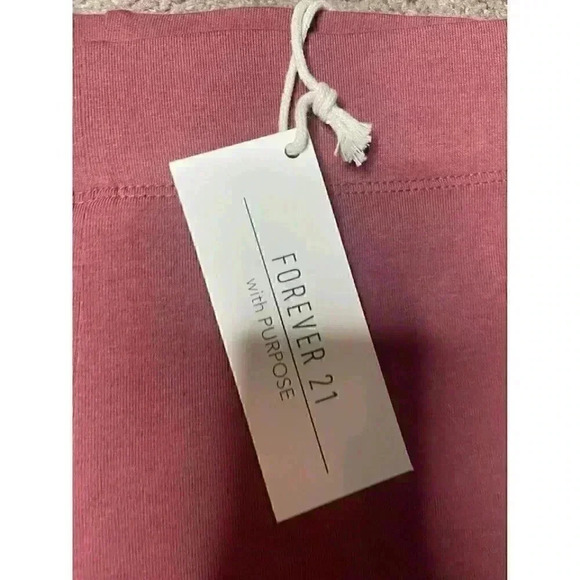 Forever 21 Biker Shorts NEW-Small - Picture 2 of 2